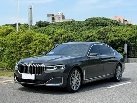 BMW 7-серии, 2020