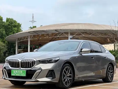BMW i5, 2024