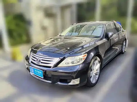 Lexus LS, 2010