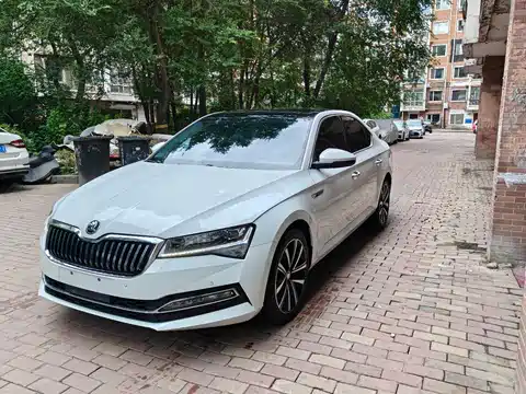 Škoda Superb, 2023