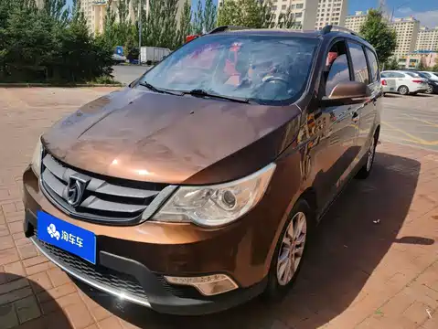 Baojun 730, 2015