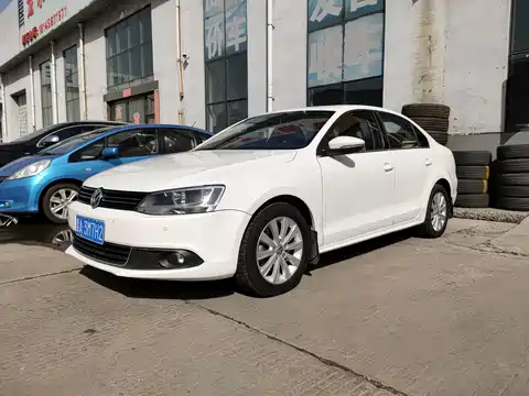 Volkswagen Sagitar, 2014