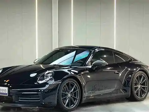 Porsche 911, 2024