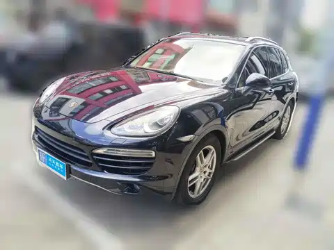Porsche Cayenne, 2012
