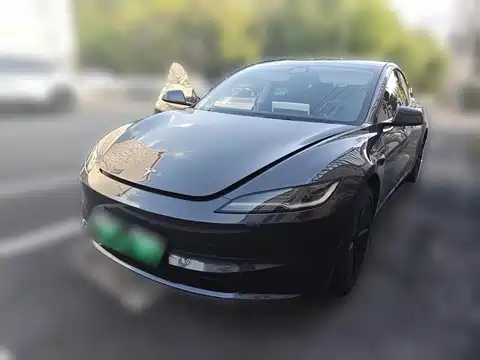 Tesla Model 3, 2025