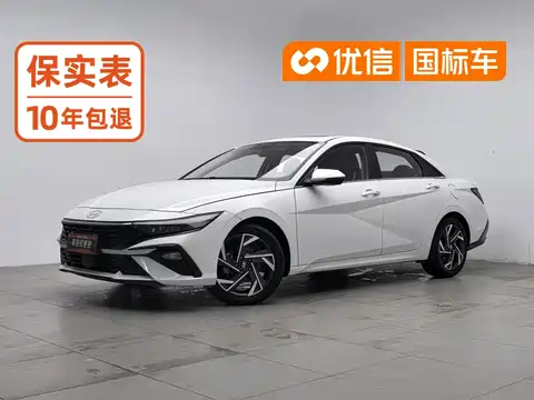 Hyundai Elantra, 2024