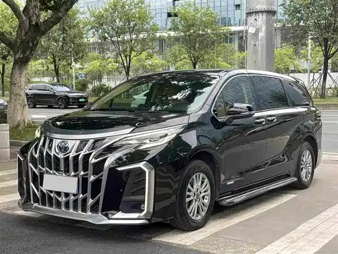 Toyota Sienna, 2022