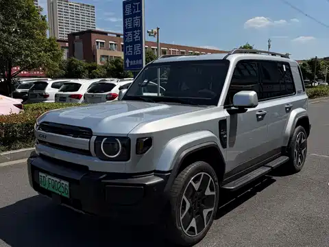 iCAR V27, 2026