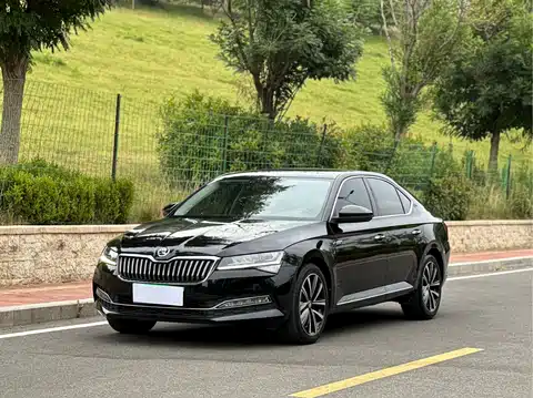 Škoda Superb, 2023