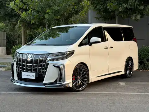 Toyota Alphard, 2018