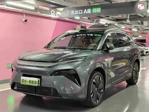 BYD Tang L, 2025