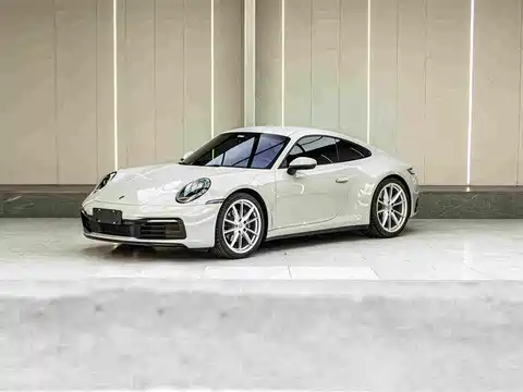 Porsche 911, 2025