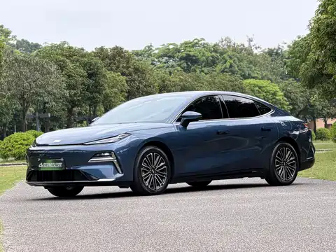 Geely Galaxy Galaxy Xingyao 8, 2025