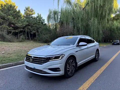 Volkswagen Sagitar, 2022