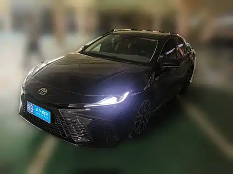 Toyota Camry, 2025