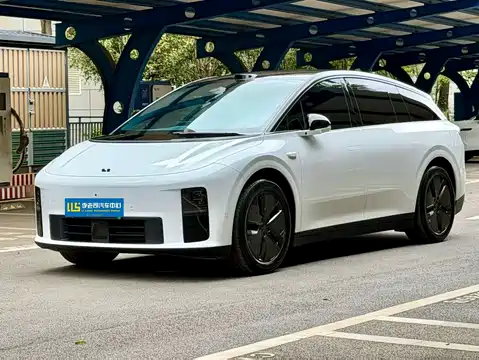 Li Auto i6, 2025