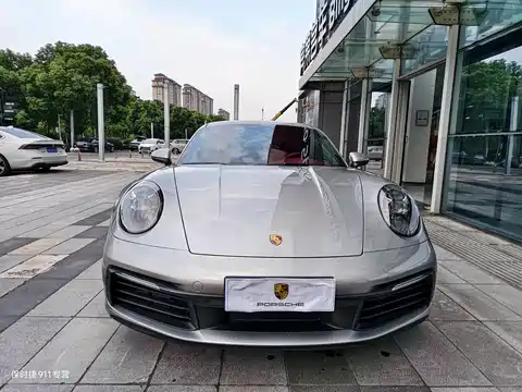 Porsche 911, 2023