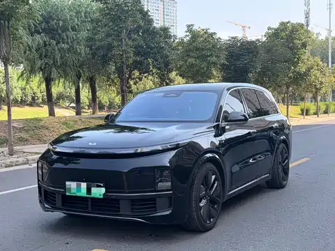 Li Auto Li L8, 2023