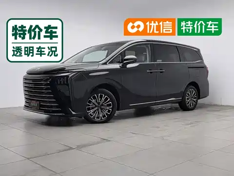 Dongfeng Fengxing Starlight V9, 2025