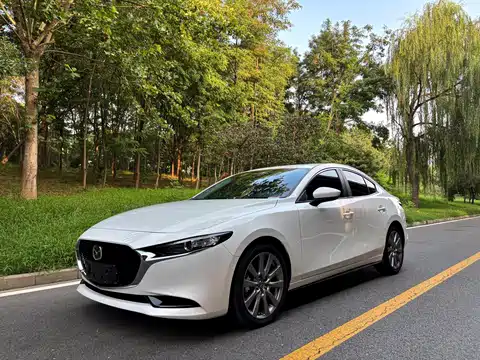 Mazda Mazda3 Axela, 2022